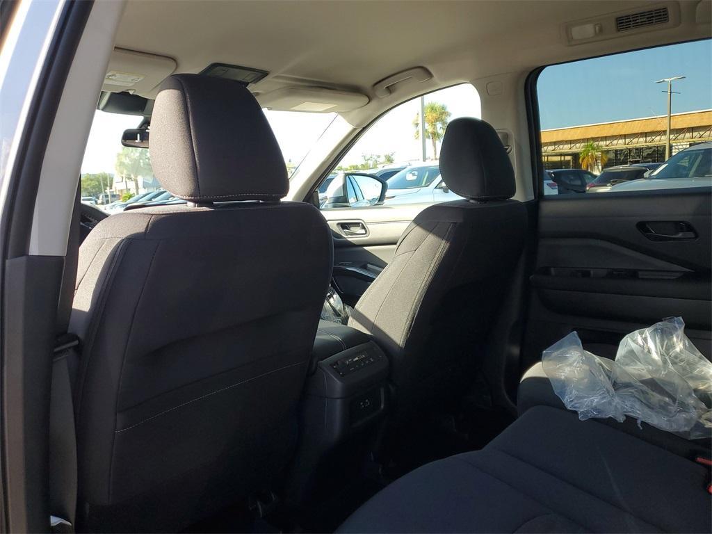 new 2025 Nissan Pathfinder car, priced at $31,898