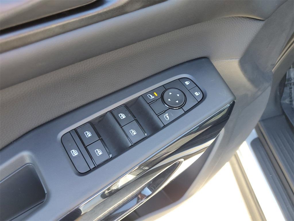 new 2025 Nissan Pathfinder car, priced at $31,898