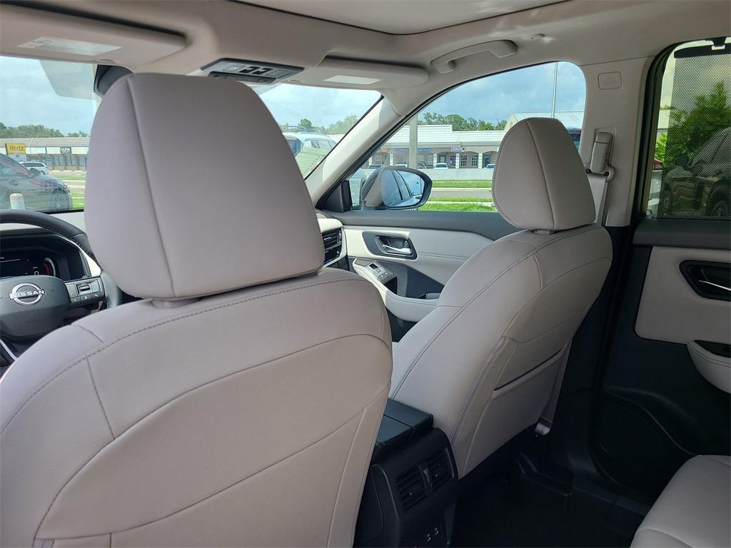 new 2025 Nissan Rogue car, priced at $39,231