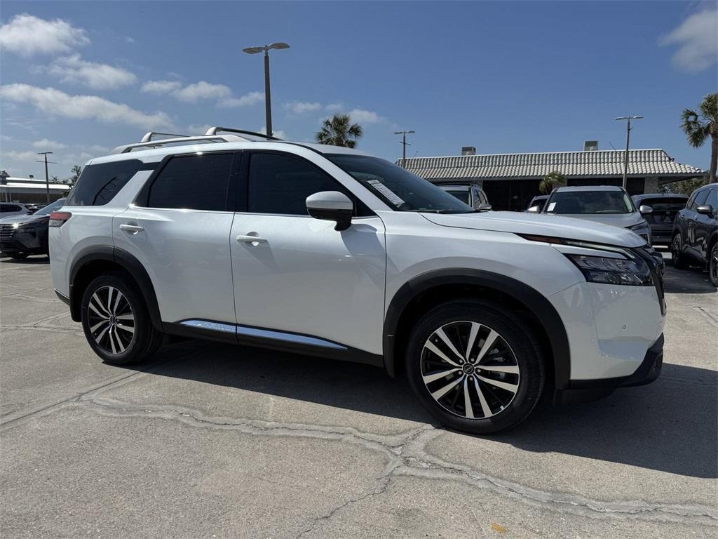 new 2025 Nissan Pathfinder car, priced at $50,949