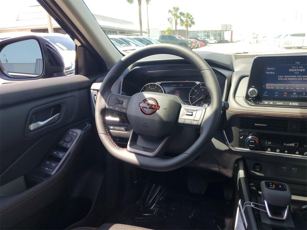 new 2025 Nissan Rogue car, priced at $33,278