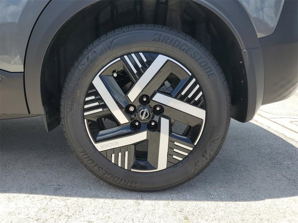 new 2025 Nissan Kicks car, priced at $22,579