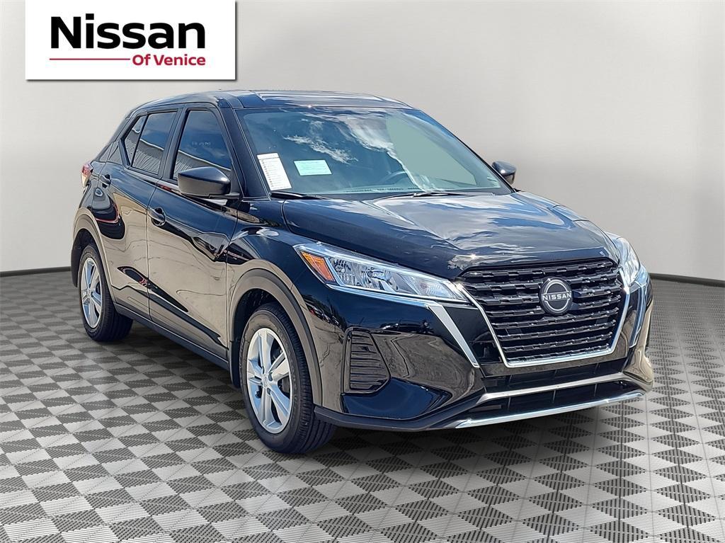 new 2025 Nissan Kicks Play car, priced at $23,257
