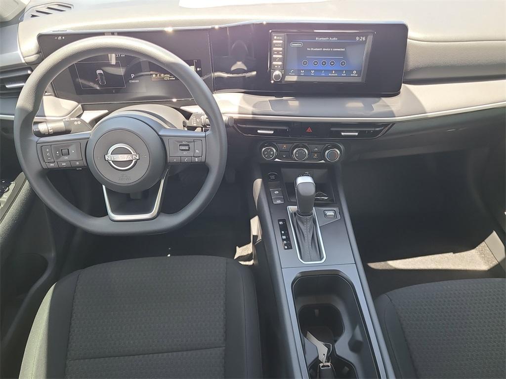 new 2025 Nissan Kicks car, priced at $23,281
