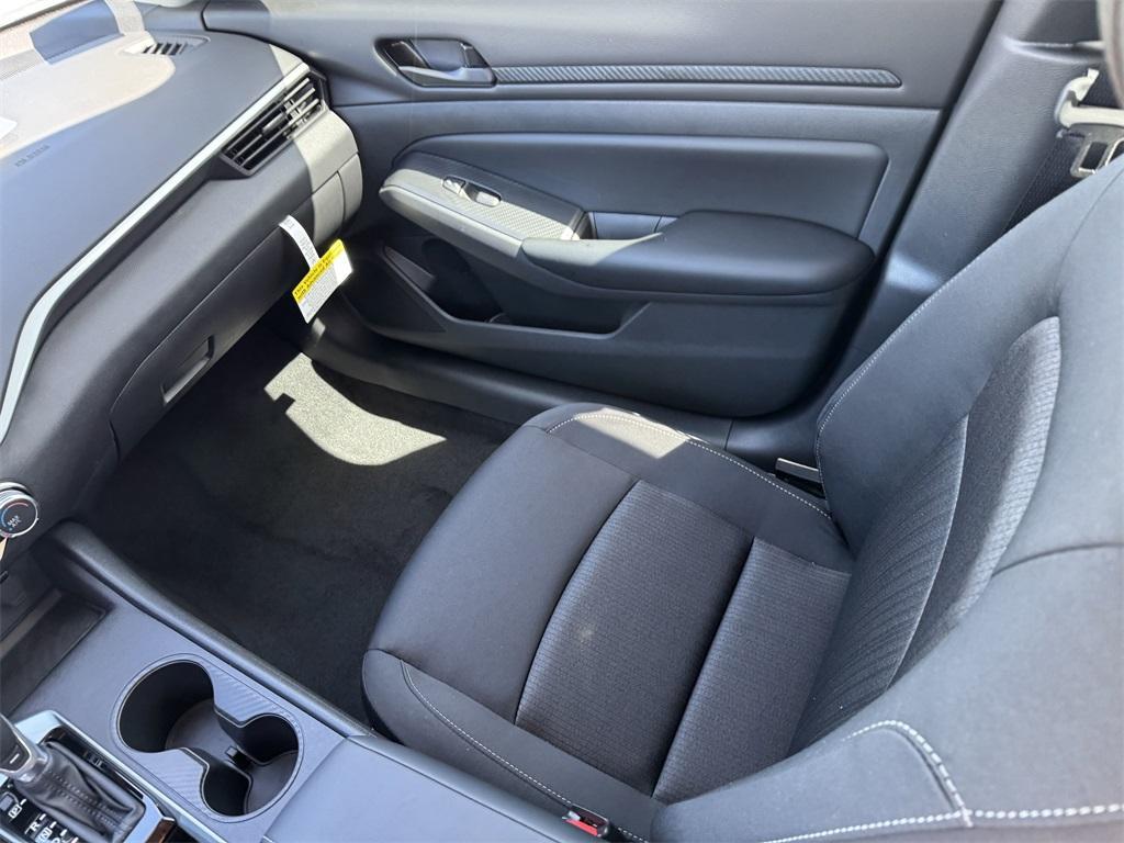 new 2025 Nissan Altima car, priced at $24,801