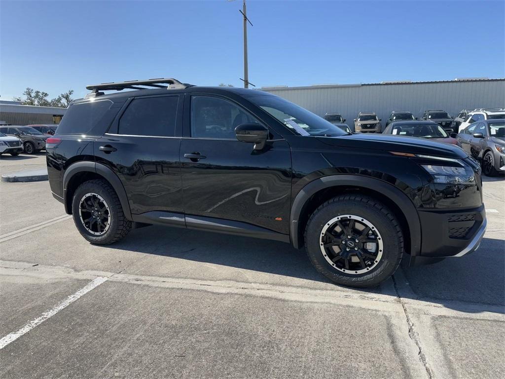 new 2025 Nissan Pathfinder car, priced at $40,999