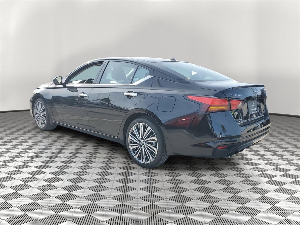 new 2025 Nissan Altima car, priced at $31,335