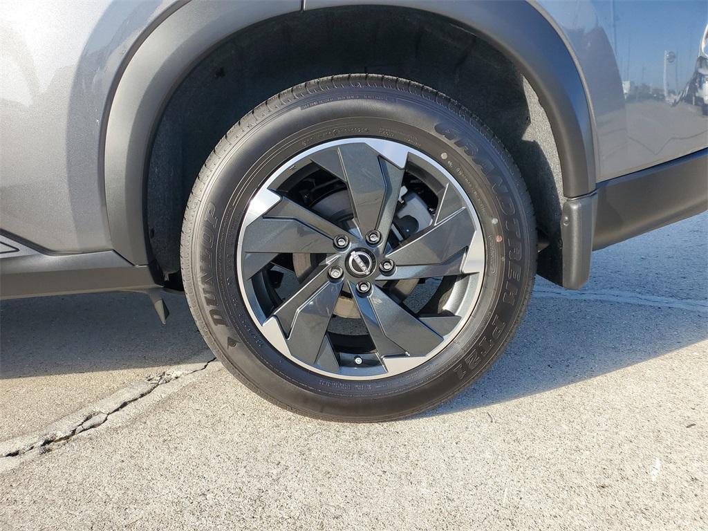 new 2025 Nissan Rogue car, priced at $29,685