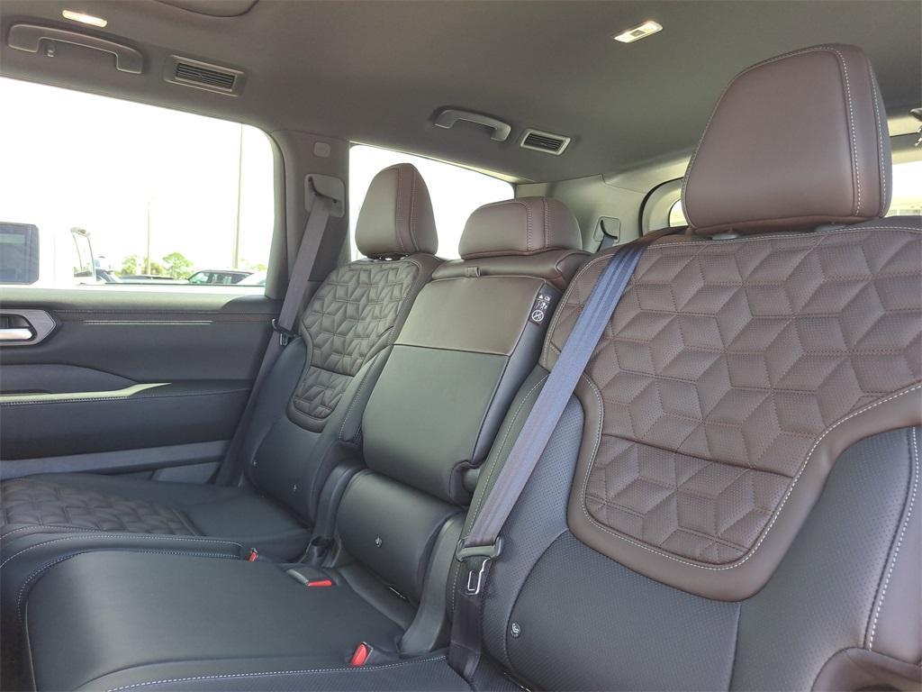 new 2025 Nissan Armada car, priced at $80,372