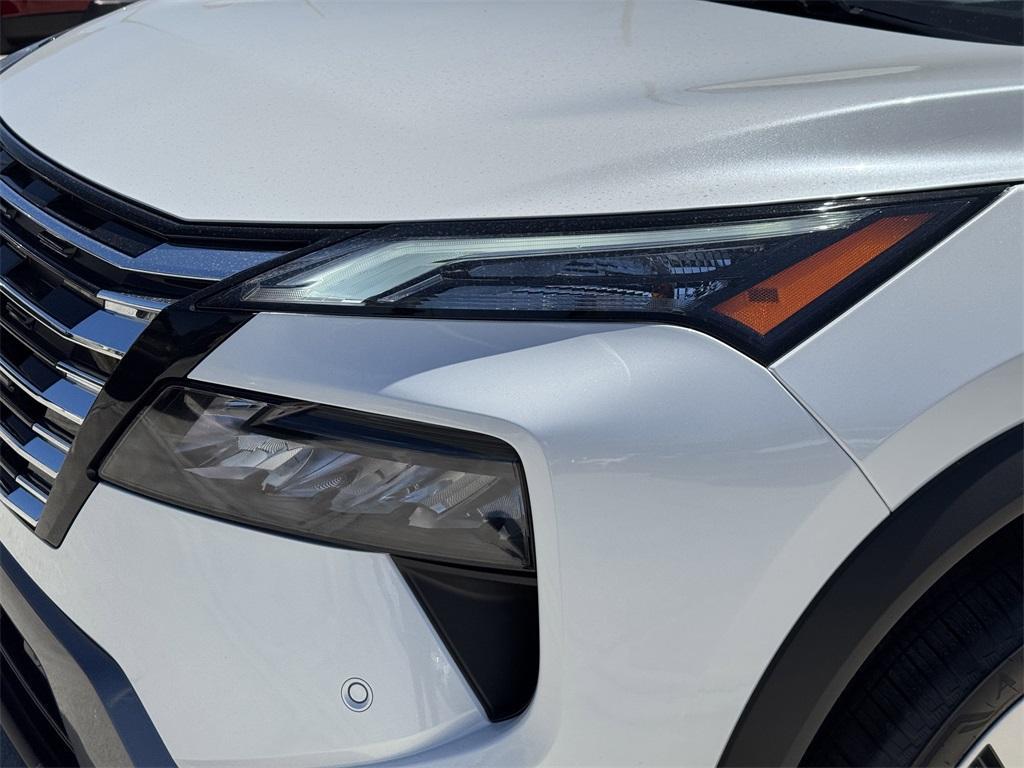 new 2025 Nissan Rogue car, priced at $38,178