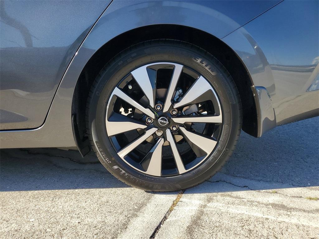 new 2025 Nissan Sentra car, priced at $22,465