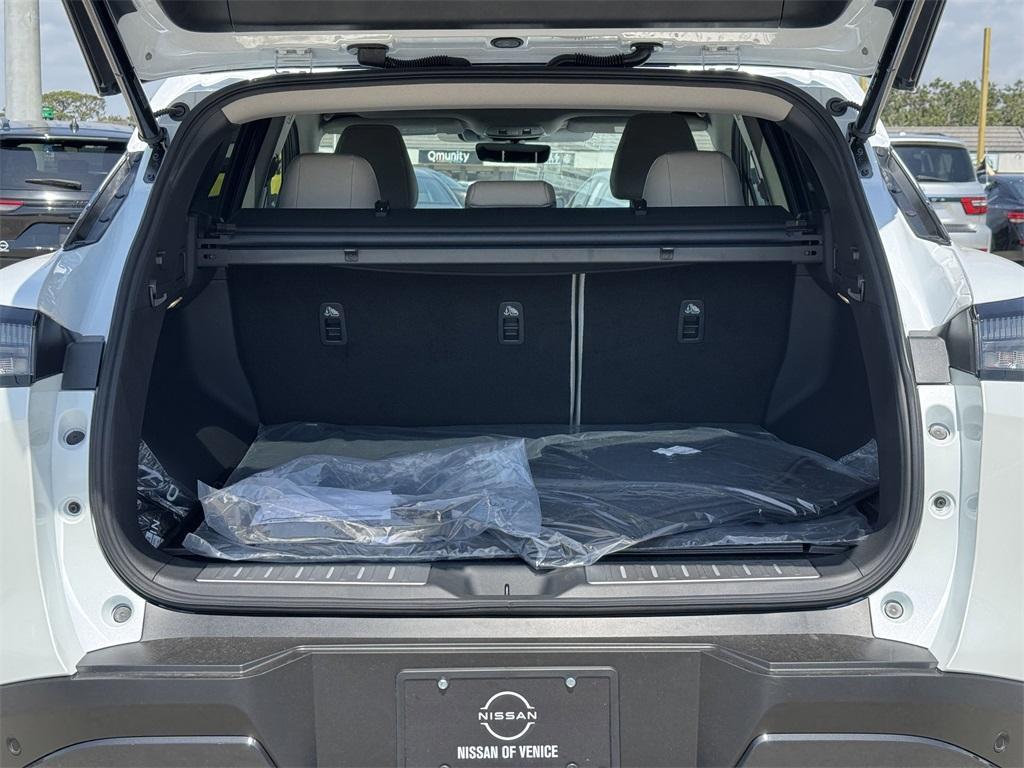 new 2025 Nissan Murano car, priced at $43,295