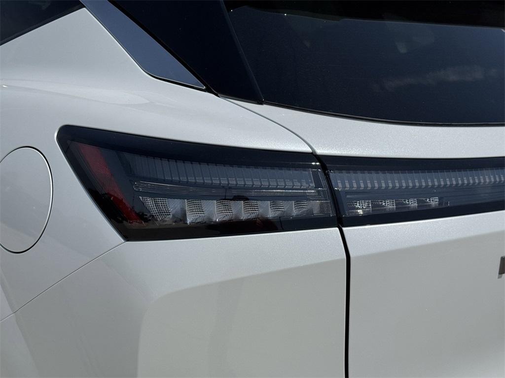 new 2025 Nissan Murano car, priced at $50,140