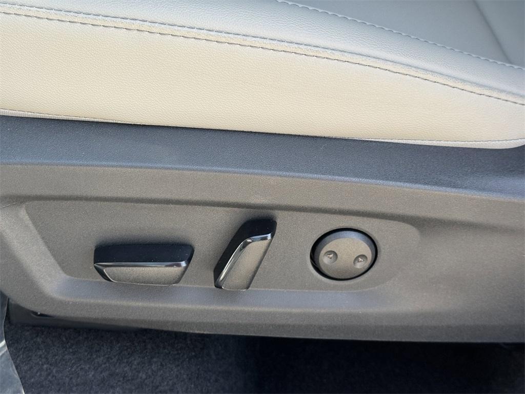 new 2025 Nissan Murano car, priced at $43,295