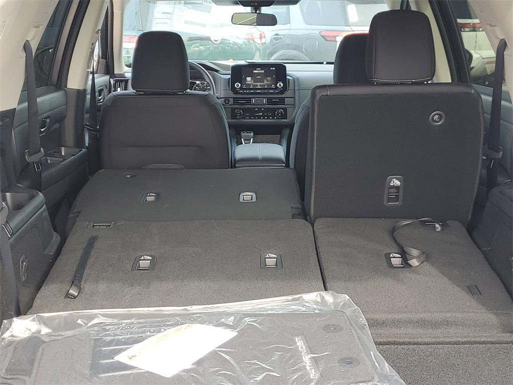new 2025 Nissan Pathfinder car, priced at $36,298