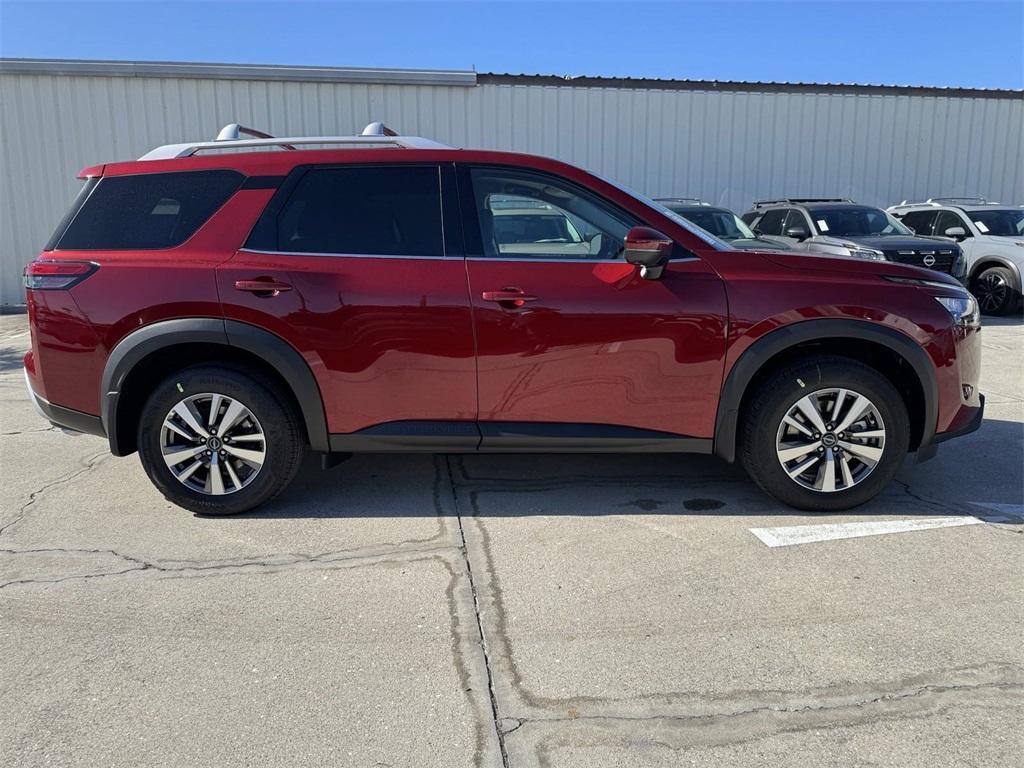 new 2025 Nissan Pathfinder car, priced at $41,500