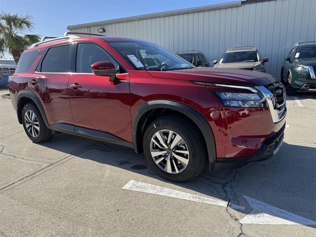 new 2025 Nissan Pathfinder car, priced at $41,500