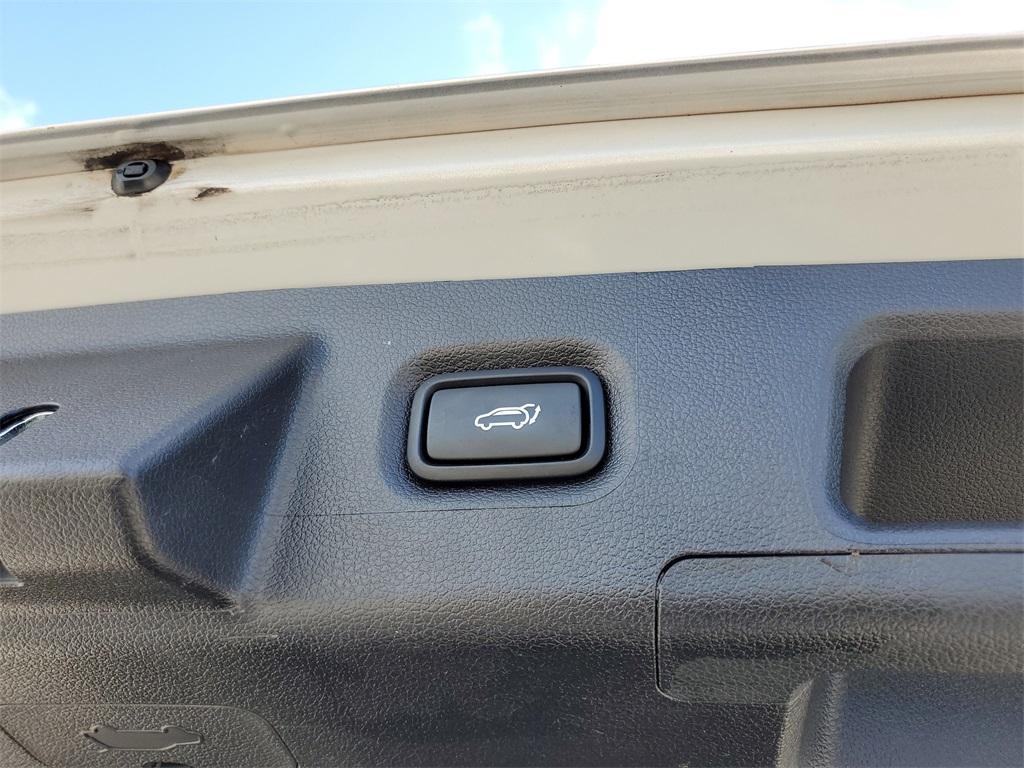 used 2023 Hyundai Santa Fe car, priced at $22,991