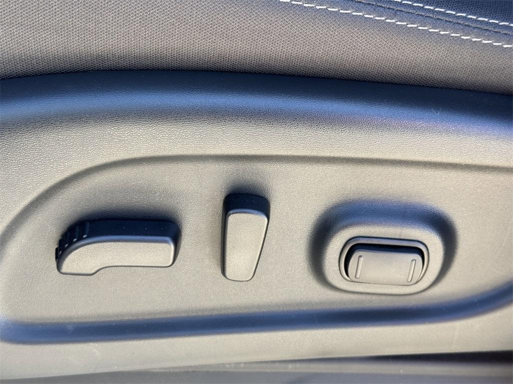 used 2024 Nissan Titan car, priced at $36,991