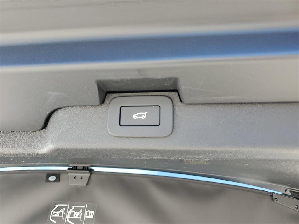 used 2024 Land Rover Discovery car, priced at $50,991