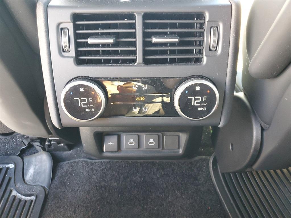 used 2024 Land Rover Discovery car, priced at $50,991