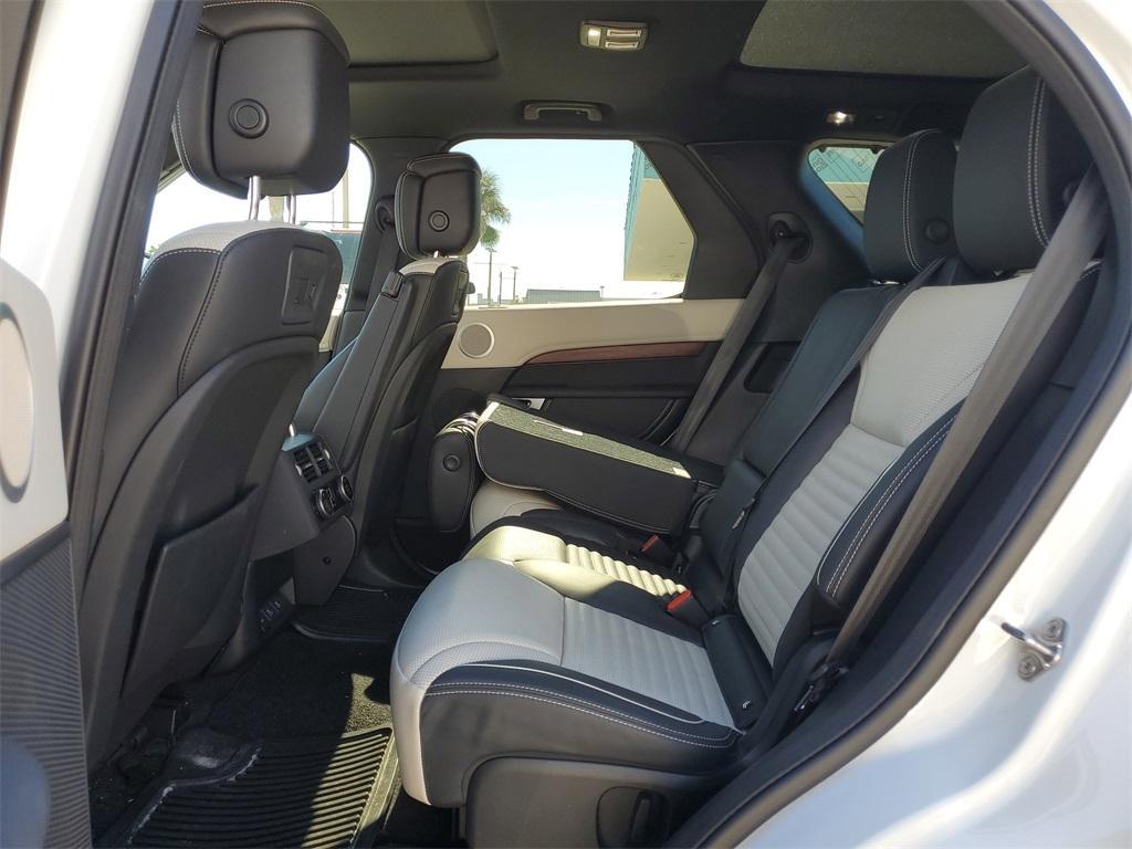 used 2024 Land Rover Discovery car, priced at $50,991