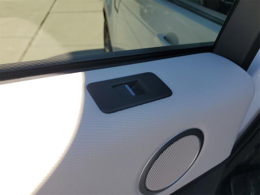 used 2024 Land Rover Discovery car, priced at $50,991