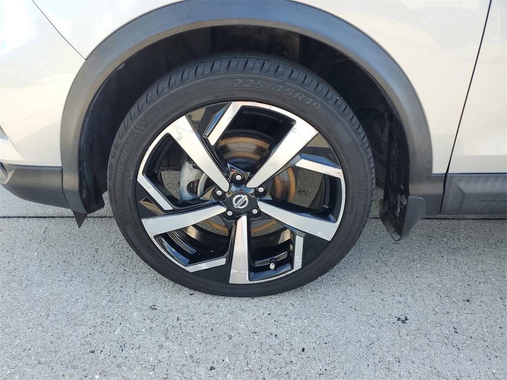 used 2020 Nissan Rogue Sport car, priced at $20,991