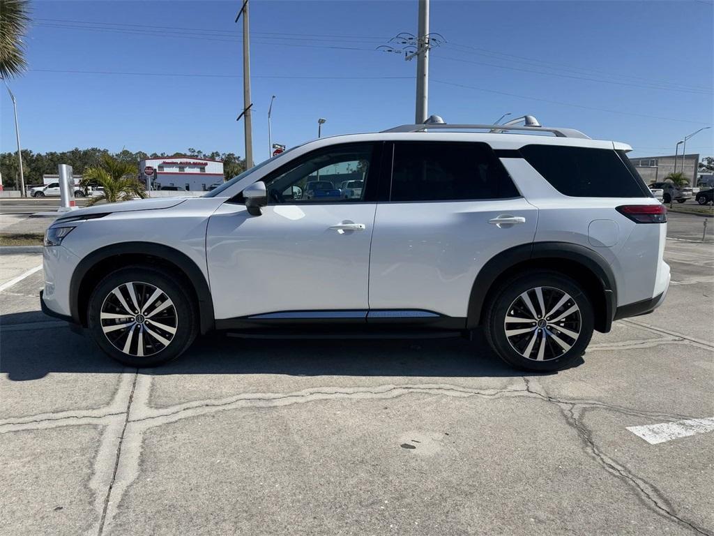 new 2025 Nissan Pathfinder car, priced at $49,888