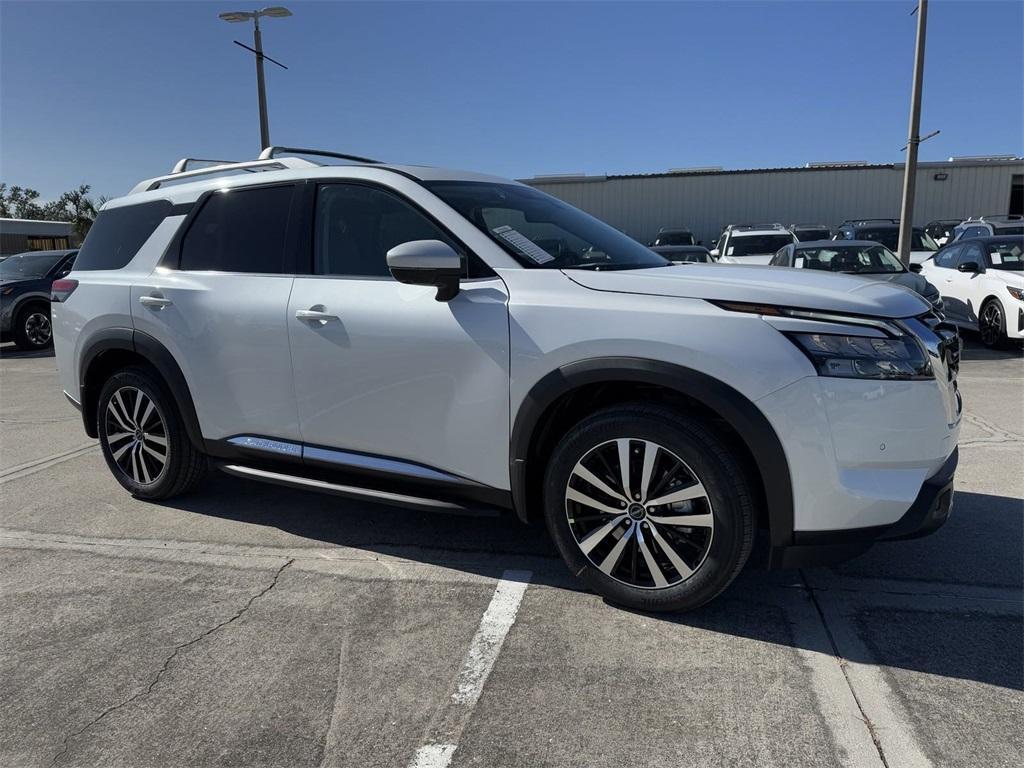 new 2025 Nissan Pathfinder car, priced at $49,888