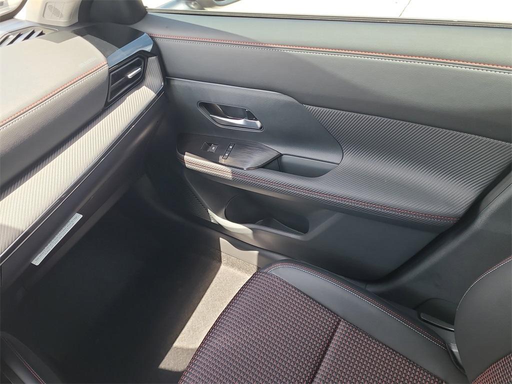 new 2025 Nissan Kicks car, priced at $27,981