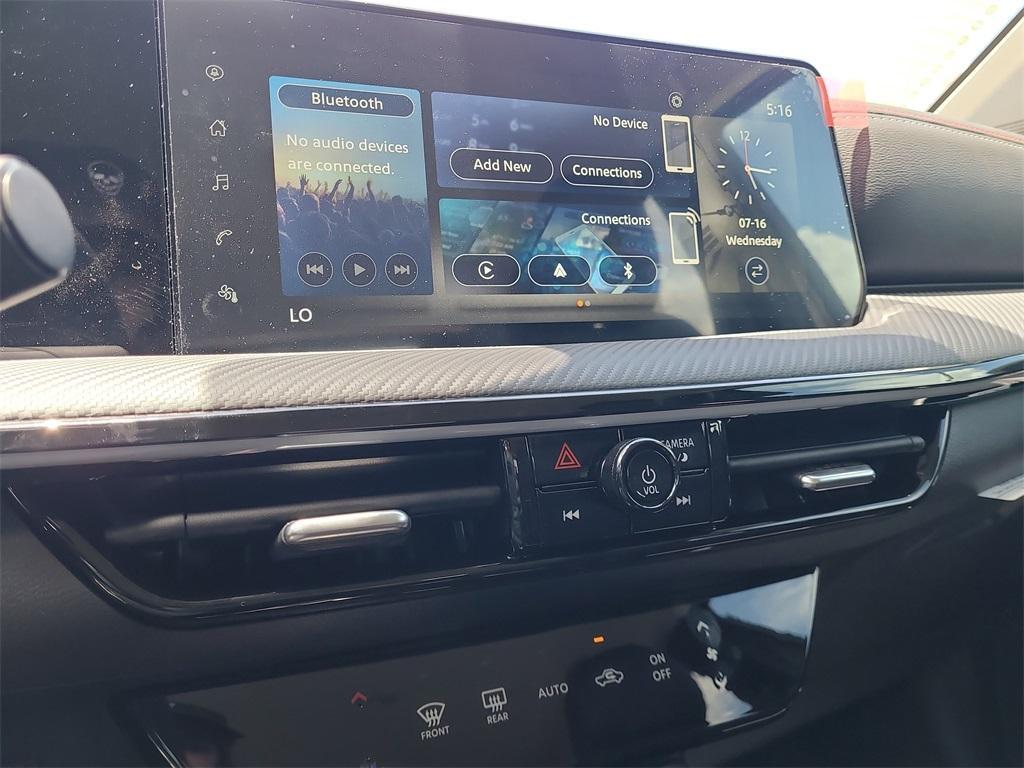 new 2025 Nissan Kicks car, priced at $27,981