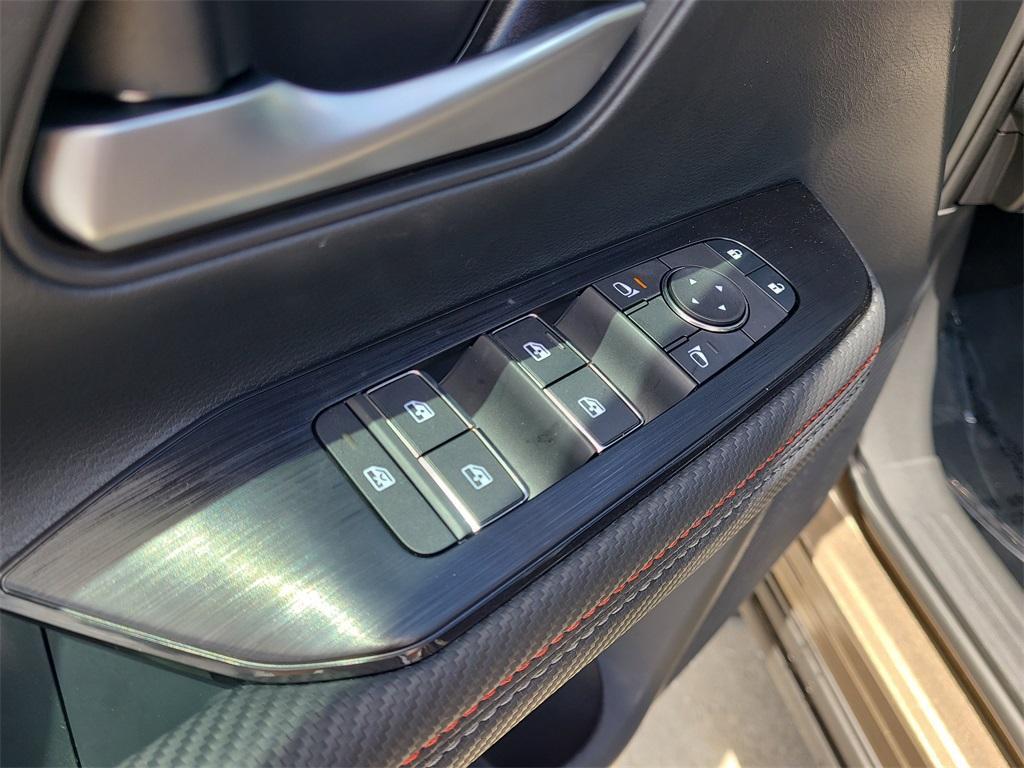 new 2025 Nissan Kicks car, priced at $27,981