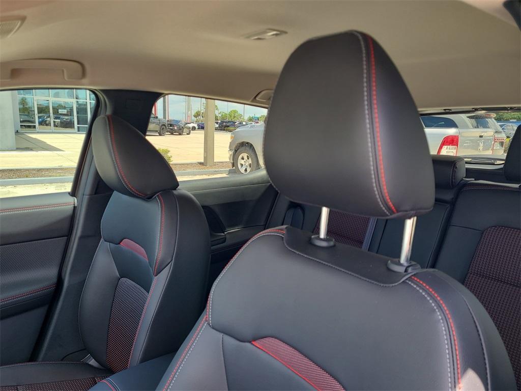 new 2025 Nissan Kicks car, priced at $27,981