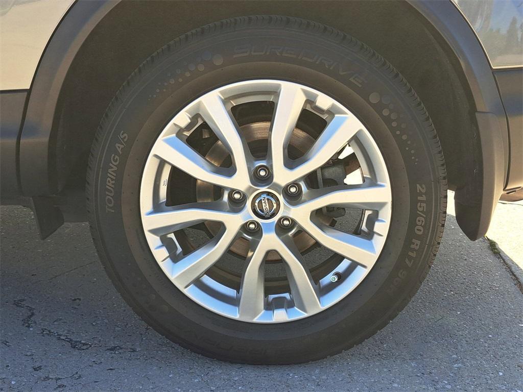 used 2021 Nissan Rogue Sport car, priced at $15,991