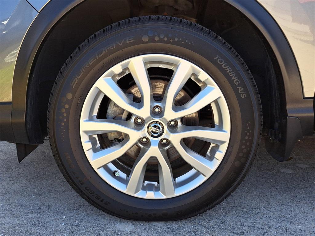 used 2021 Nissan Rogue Sport car, priced at $15,991