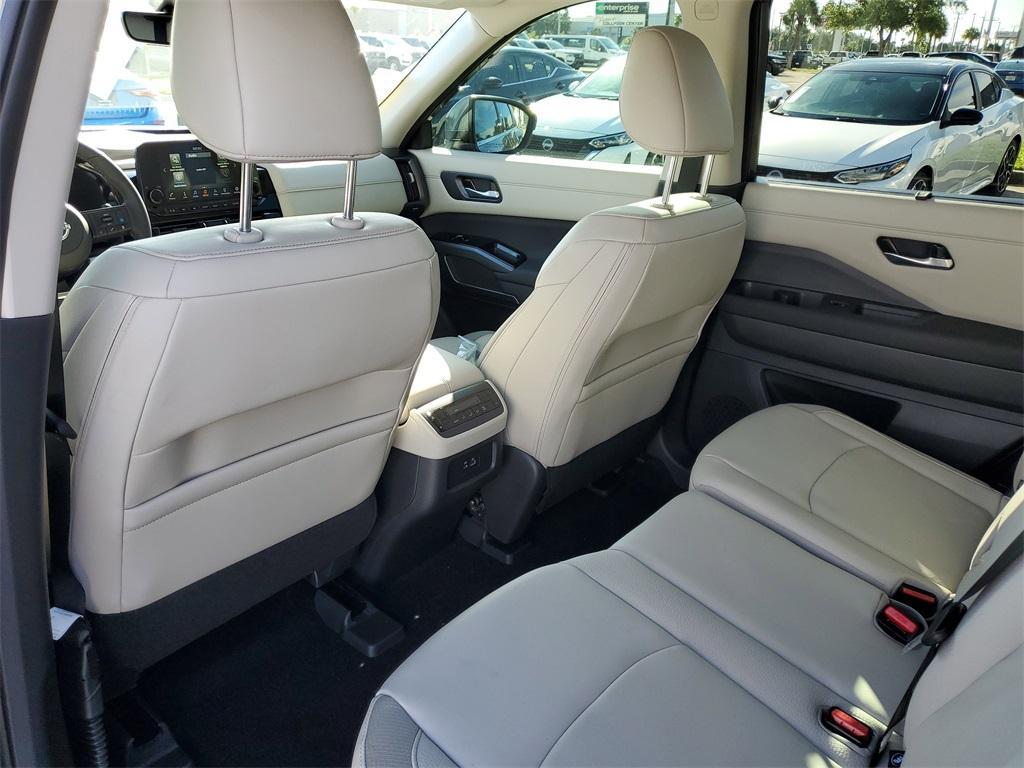 new 2025 Nissan Pathfinder car, priced at $35,626