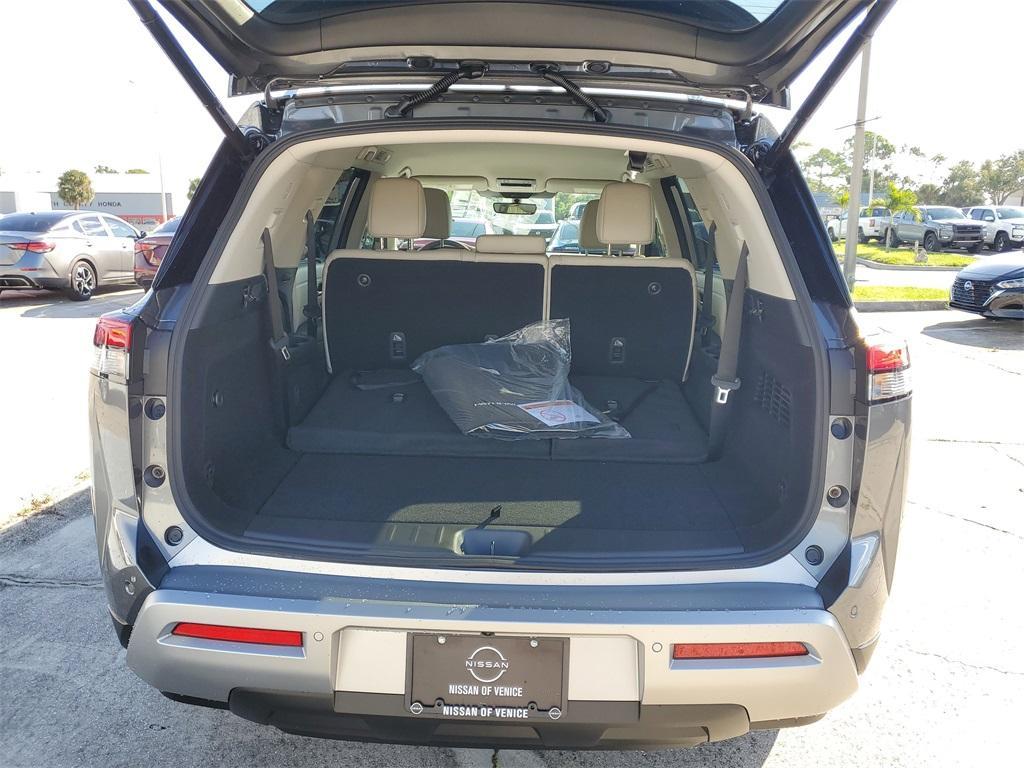new 2025 Nissan Pathfinder car, priced at $35,626