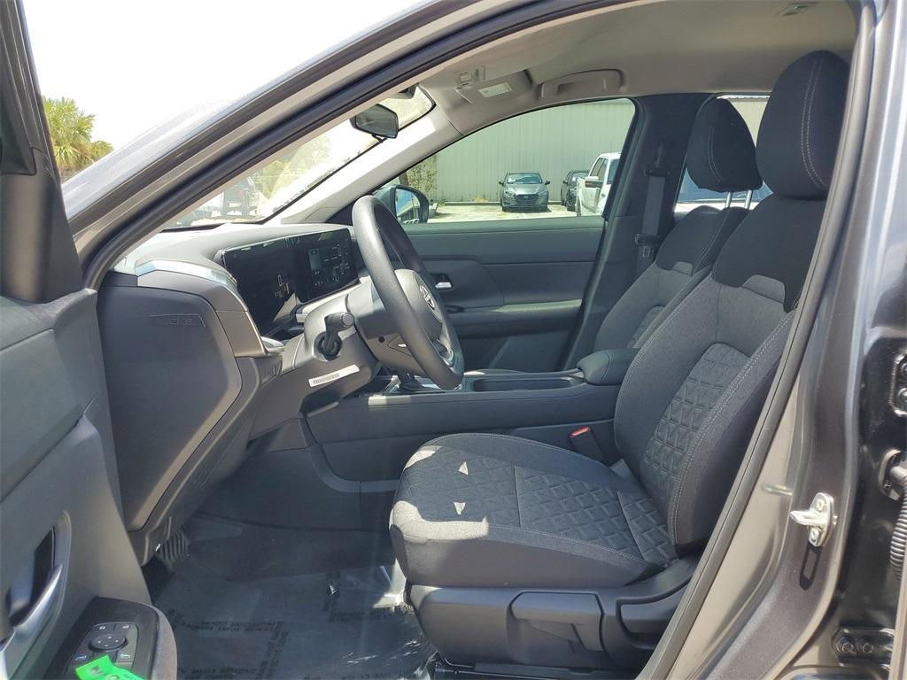 new 2025 Nissan Kicks car, priced at $23,070