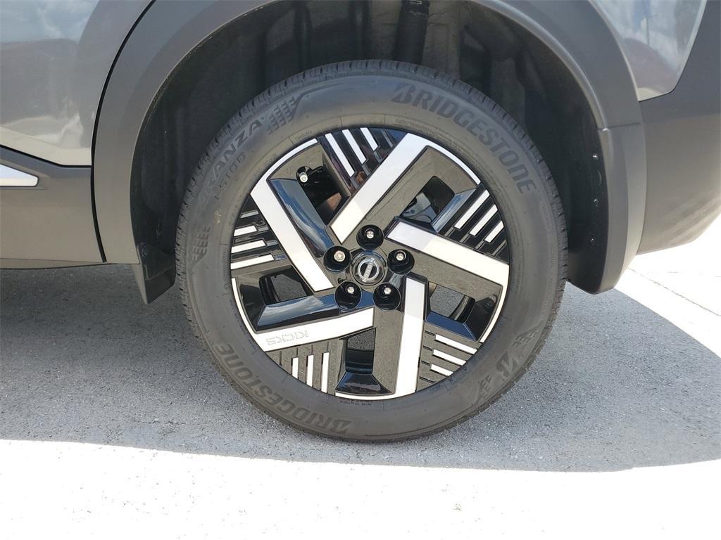 new 2025 Nissan Kicks car, priced at $23,070