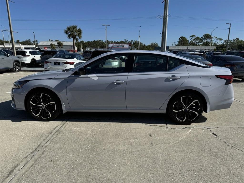 new 2025 Nissan Altima car, priced at $29,560