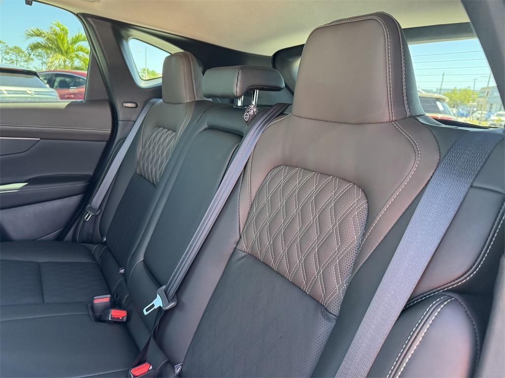 new 2025 Nissan Murano car, priced at $47,800