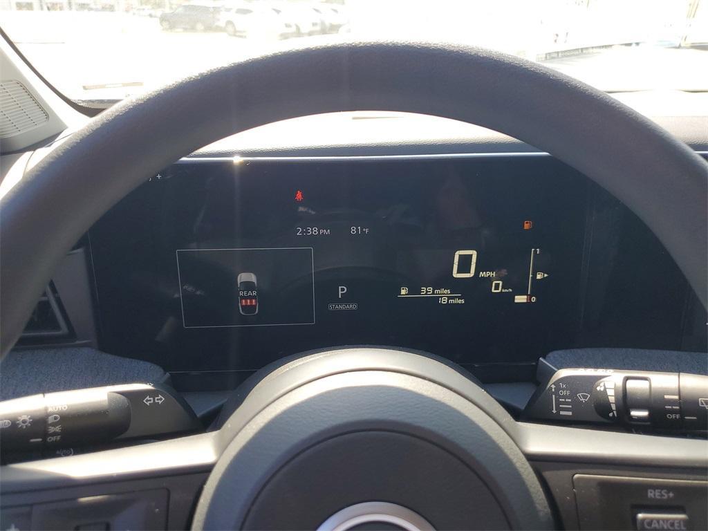 new 2025 Nissan Kicks car, priced at $25,250