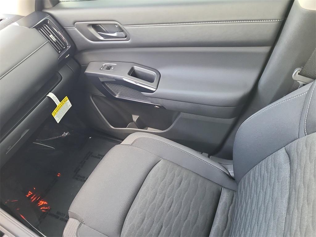 new 2025 Nissan Pathfinder car