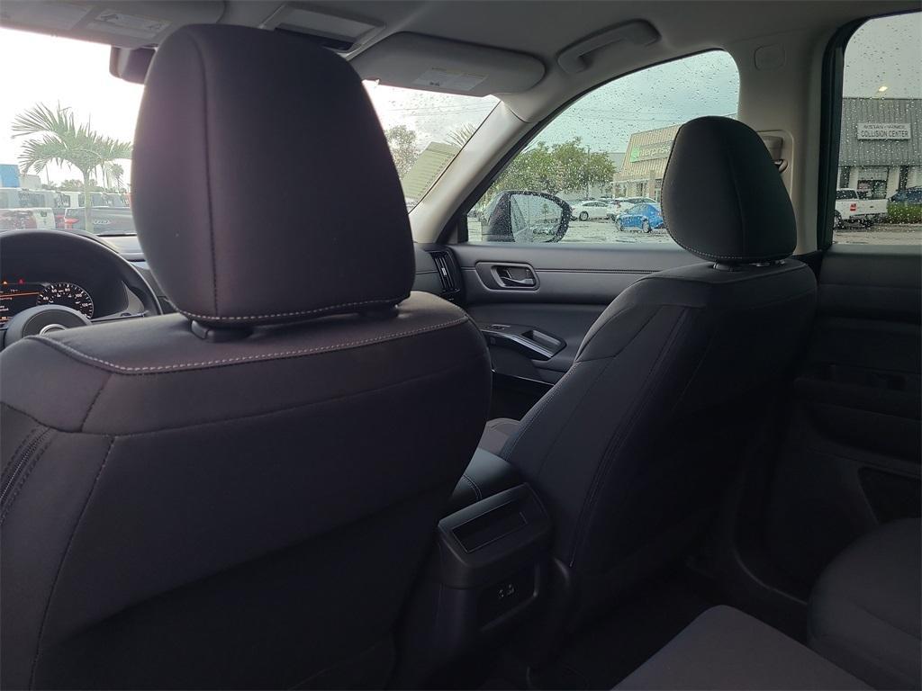 new 2025 Nissan Pathfinder car