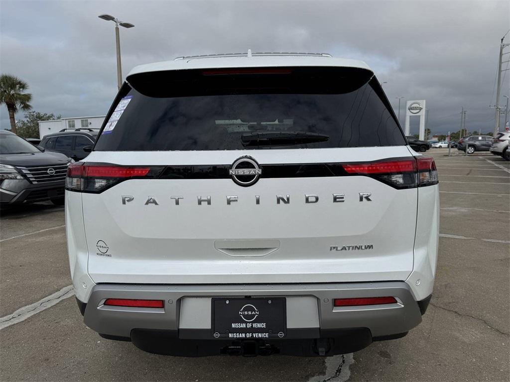 new 2025 Nissan Pathfinder car, priced at $51,038