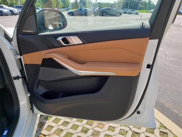 new 2026 BMW X7 car, priced at $91,135