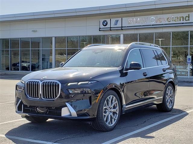 new 2025 BMW X7 car, priced at $93,010