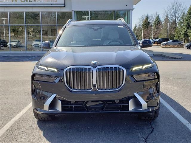 new 2025 BMW X7 car, priced at $93,010