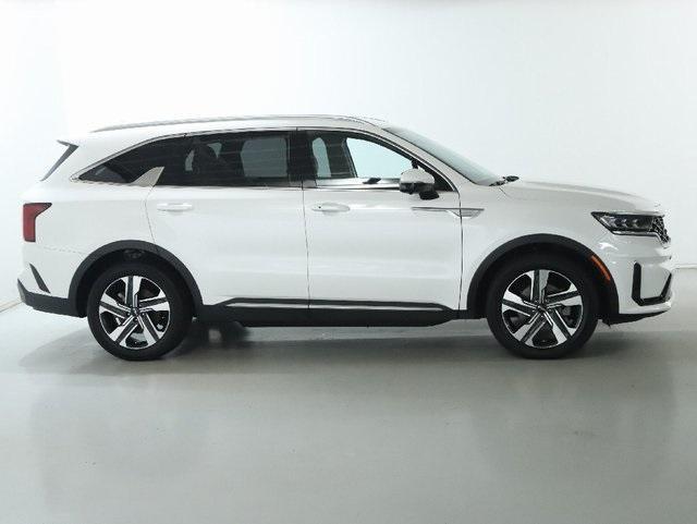 used 2023 Kia Sorento Hybrid car, priced at $31,425